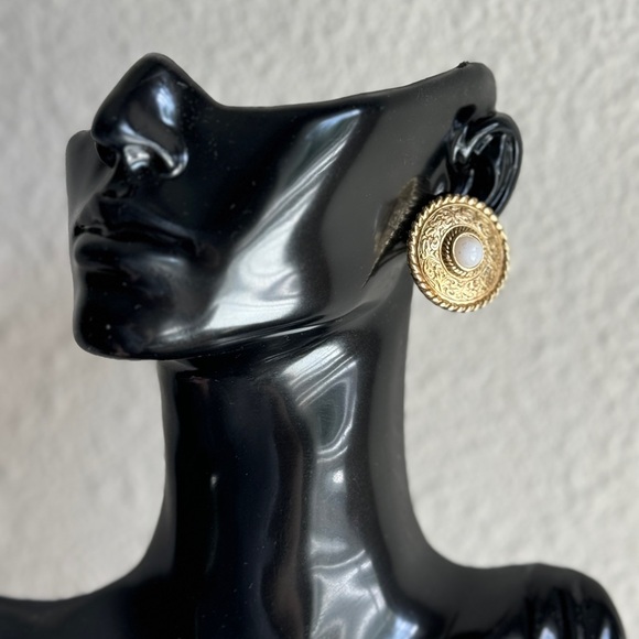 Vintage Givenchy earrings - Picture 4 of 5